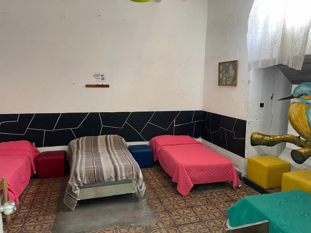 Garden Guest House Trujillo Ngoại thất bức ảnh