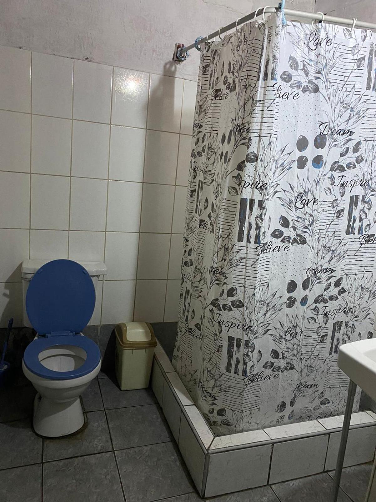 Garden Guest House Trujillo Ngoại thất bức ảnh